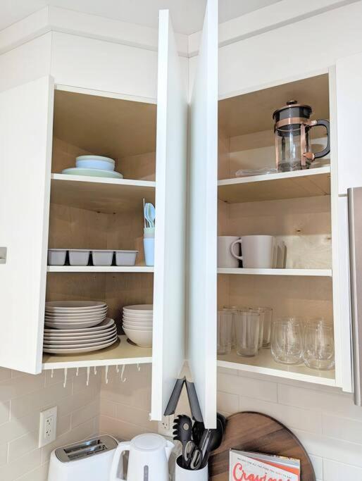Centrally Located, Modern, 2 Bedroom Home Βανκούβερ Εξωτερικό φωτογραφία